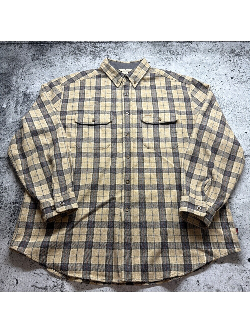 Woolrich Button Down Shirt Men XL Tan Plaid Wool Blend Flannel Outdoor